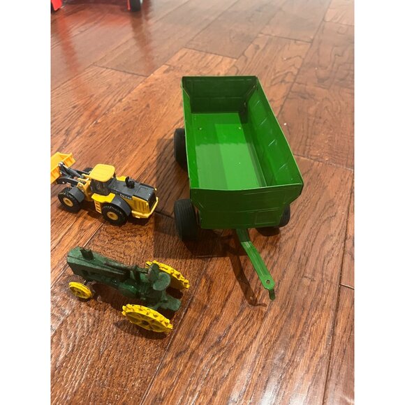 Vintage John Deere Green & Yellow Toy Lot- Cast Iron Tractor, Wheel loader-Tomy, - Picture 3 of 5